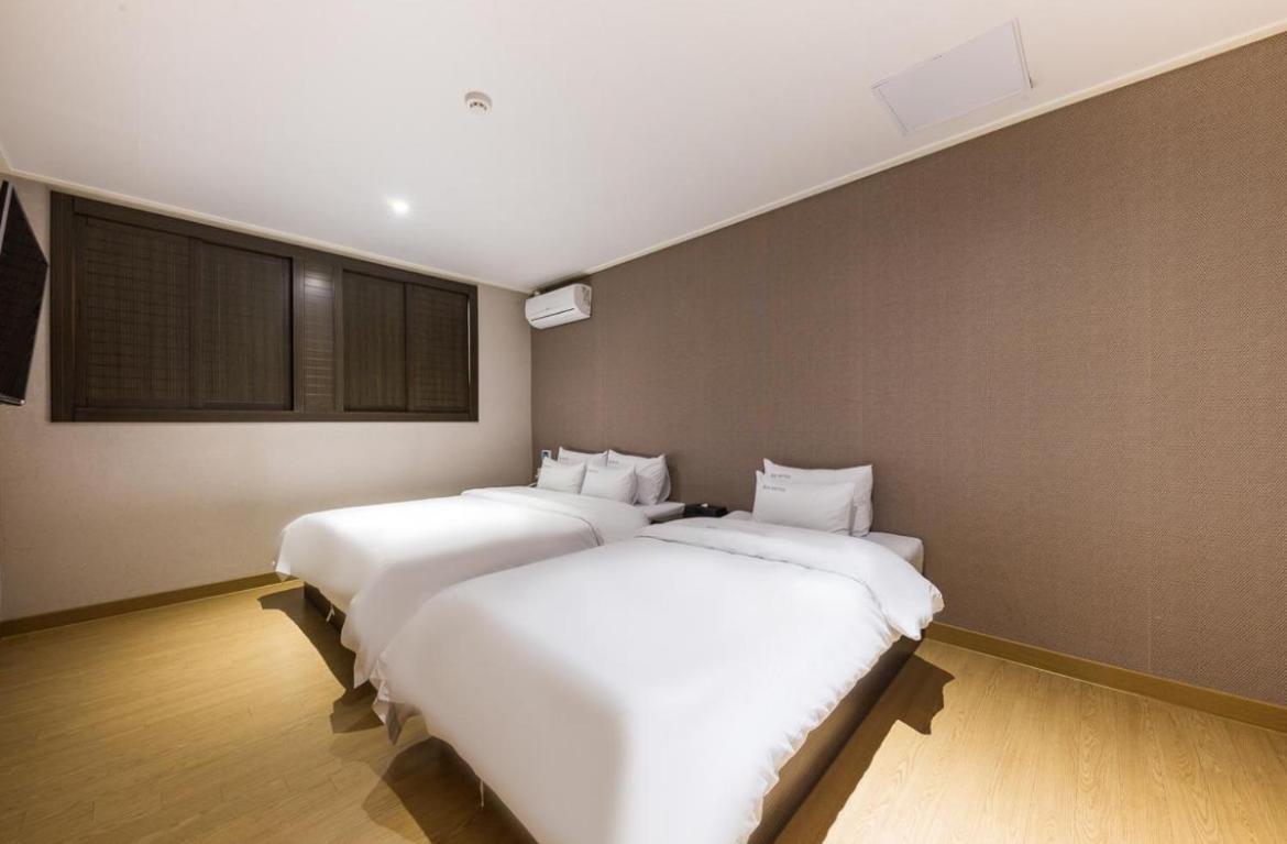 Daesan Hotel Seosan Экстерьер фото