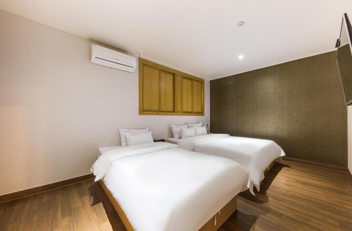 Daesan Hotel Seosan Экстерьер фото