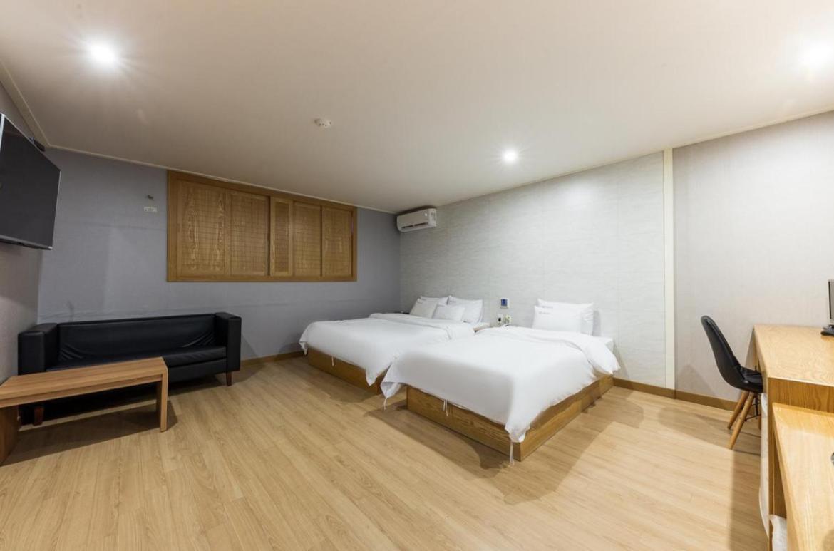 Daesan Hotel Seosan Экстерьер фото